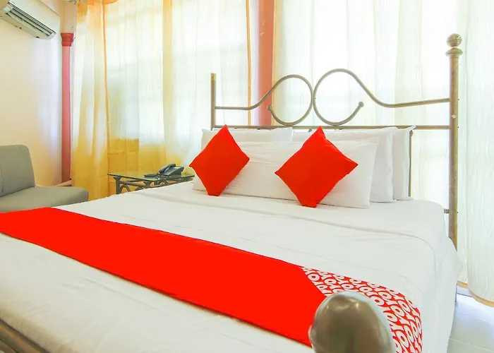 Hotel Oyo 477 Carino