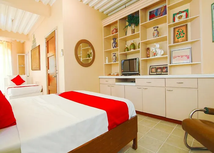 Hotel Oyo 477 Carino 2*