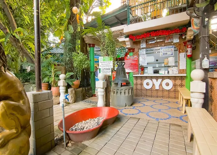 Oyo 477 Carino 2* Manila